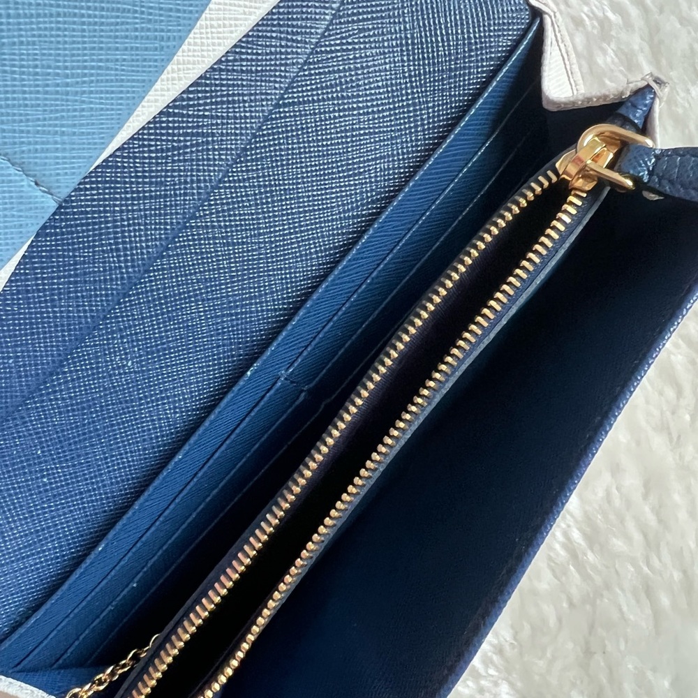 Authentic Prada wallet & cardholder - Picture 14 of 15